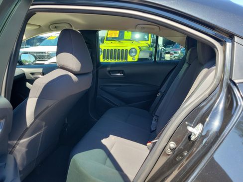 Used 2021 Toyota Corolla LE FWD image 13