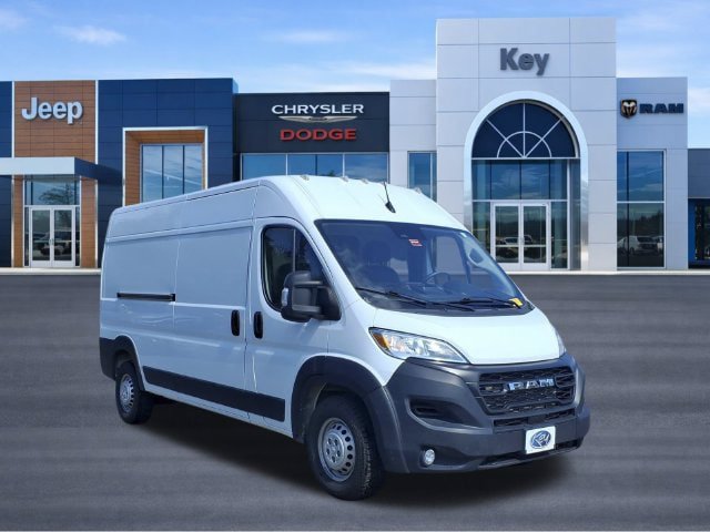 Used 2025 RAM ProMaster 2500 w/ Convenience Group FWD image 3