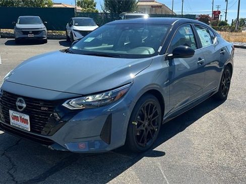 New 2025 Nissan Sentra SR w/ Midnight Edition image 1