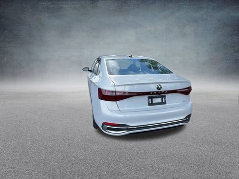 New 2025 Volkswagen Jetta SEL image 18