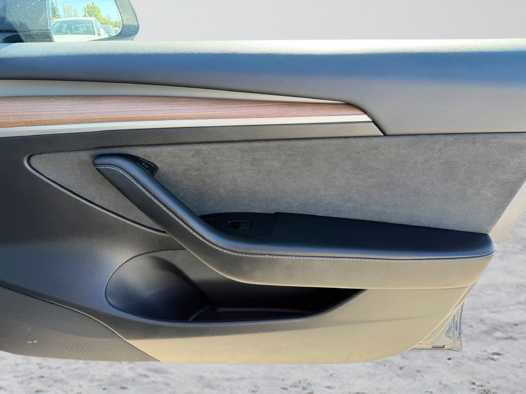 Used 2023 Tesla Model 3 Standard Range RWD image 39