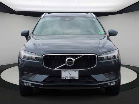Used 2021 Volvo XC60 T5 Momentum w/ Advanced Package image 3