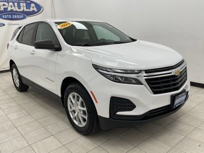 Used 2022 Chevrolet Equinox LS w/ LS Convenience Package