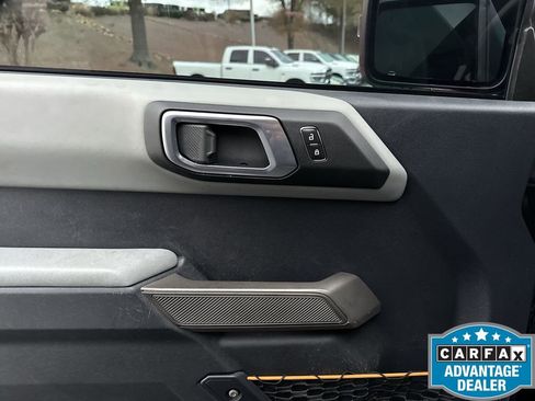 Used 2023 Ford Bronco Badlands w/ Sasquatch Package image 15