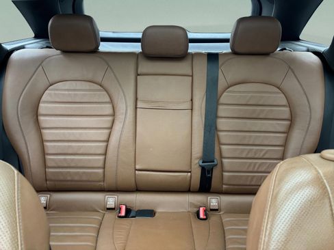 Used 2018 Mercedes-Benz GLC 300 image 23