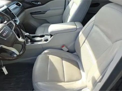 Used 2018 GMC Acadia SLT w/ LPO, Floor Liner Package image 19