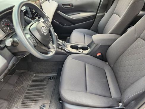 Used 2024 Toyota Corolla LE FWD image 9