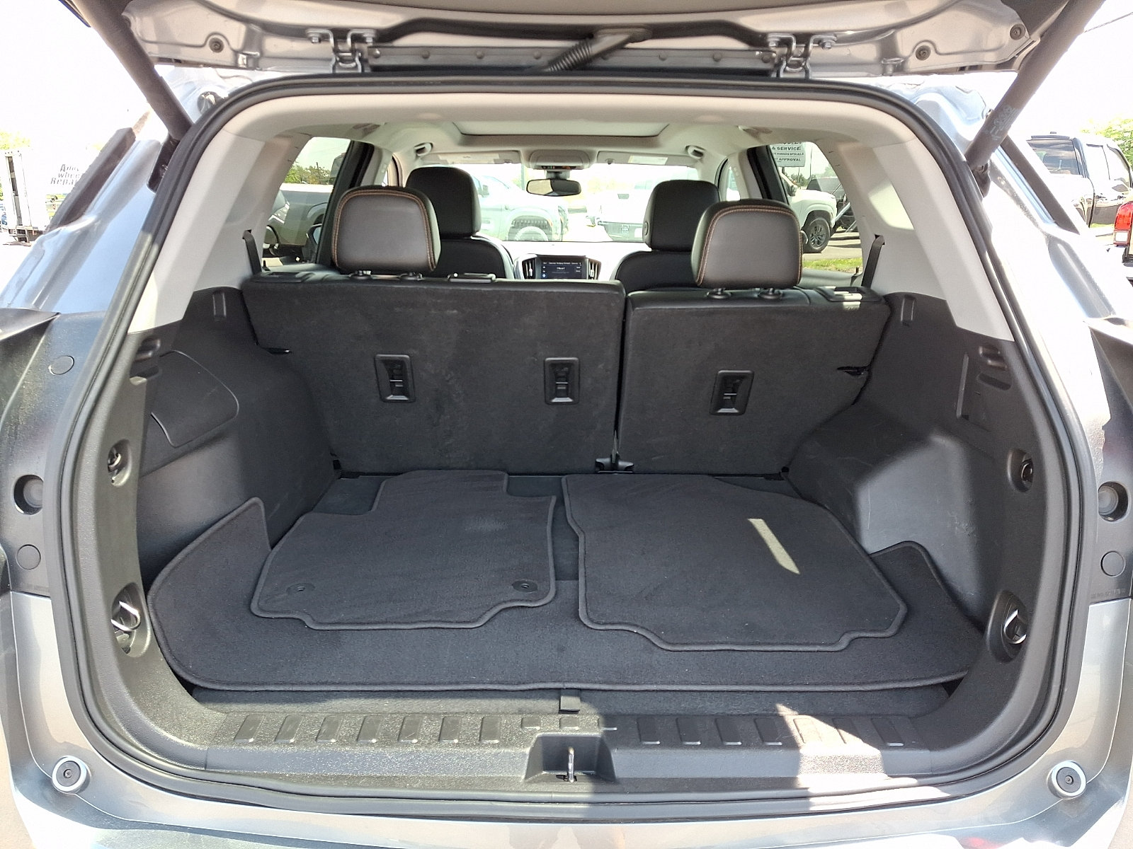 Used 2021 GMC Terrain SLT AWD/4WD image 30