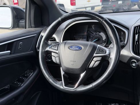 Used 2020 Ford Edge ST-Line w/ Cold Weather Package image 13