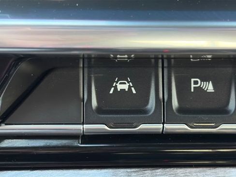 Used 2023 Chevrolet Silverado 1500 LTZ image 50