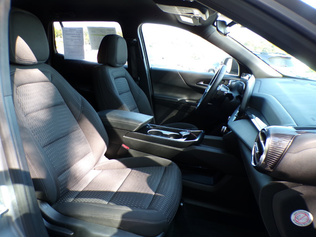 Used 2025 Chevrolet Equinox LT AWD/4WD image 15