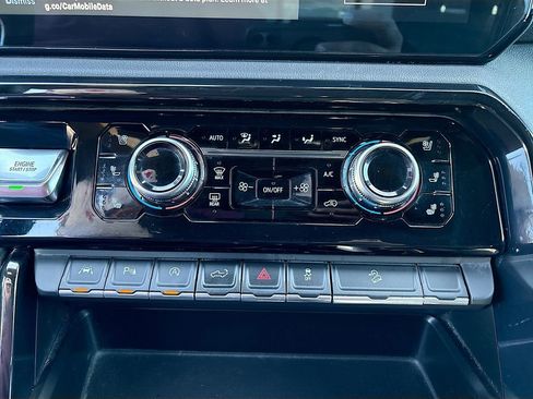 Used 2024 GMC Sierra 1500 AT4 w/ Technology Package image 16