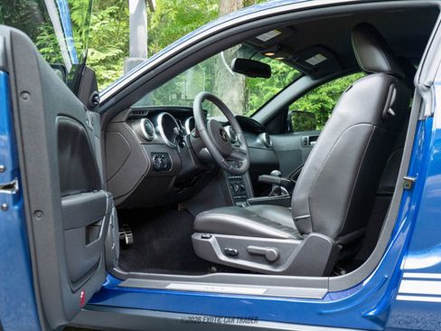 Used 2008 Ford Mustang Shelby GT500 RWD image 37
