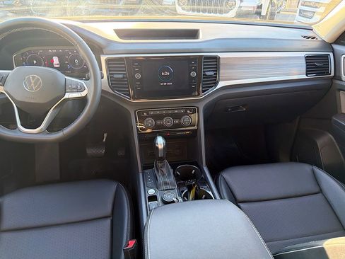 Used 2023 Volkswagen Atlas SEL AWD/4WD image 19