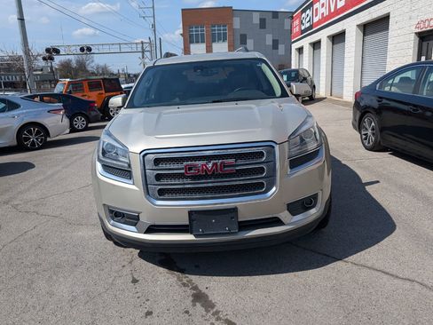 Used 2014 GMC Acadia SLT image 3