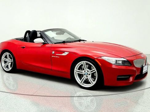 Used 2016 BMW Z4 sDrive35is RWD image 3