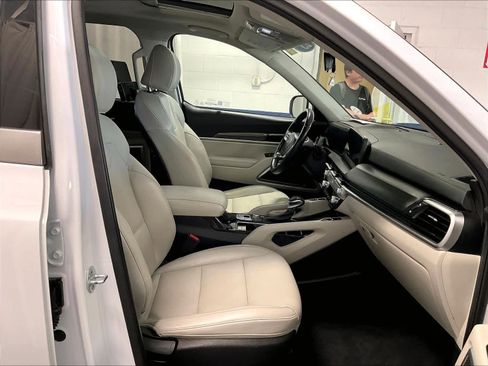 Used 2023 Kia Telluride S w/ S Sunroof Package AWD/4WD image 11