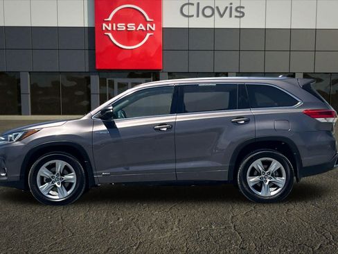 Used 2017 Toyota Highlander Limited w/ Carpet Mat Package AWD/4WD image 6