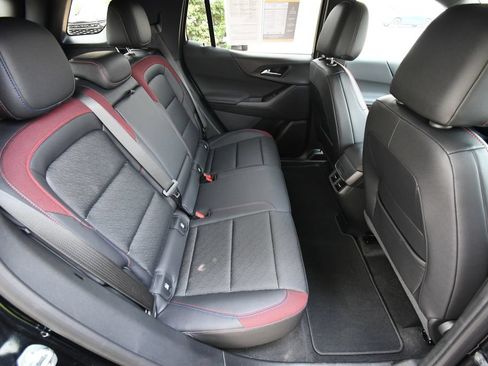 Used 2025 Chevrolet Equinox RS w/ Safety and Technology Package AWD/4WD image 17
