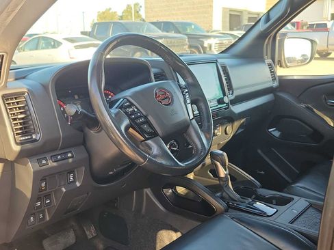 Used 2022 Nissan Frontier PRO-4X w/ Pro-4X Premium Package AWD/4WD image 10