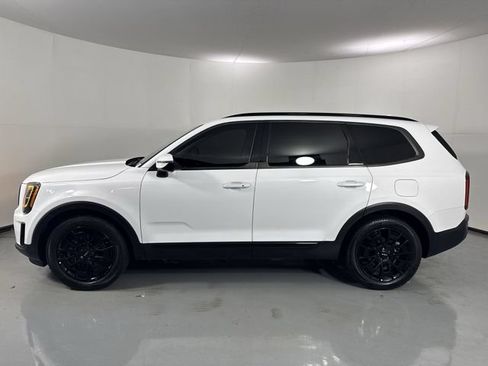 Used 2022 Kia Telluride SX w/ Nightfall Edition Package AWD/4WD image 32