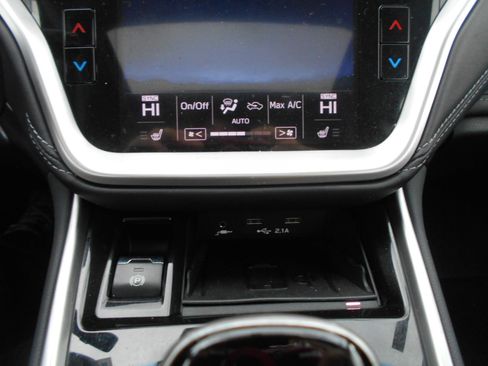 Used 2020 Subaru Legacy Limited image 14