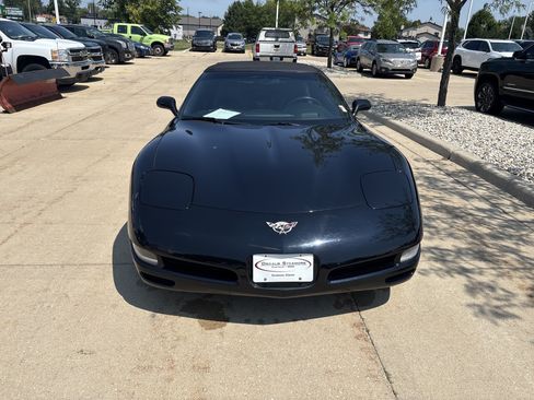 Used 2003 Chevrolet Corvette Convertible w/ Preferred Equipment Group1 RWD image 8
