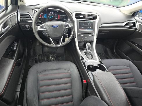 Used 2015 Ford Fusion SE image 16