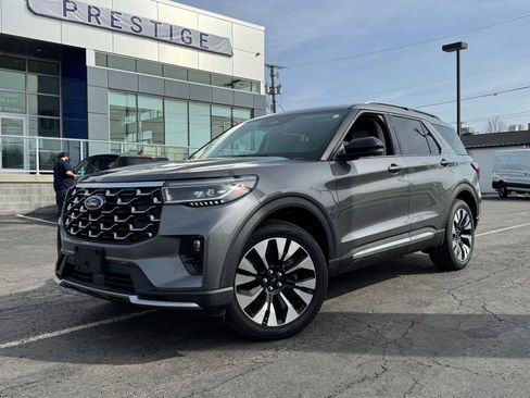 New 2026 Ford Explorer Platinum w/ LUX Leather Package AWD/4WD image 18