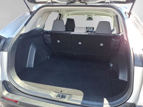 Used 2024 Toyota RAV4 XLE FWD image 27