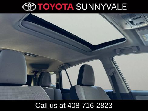 Used 2018 Toyota RAV4 XLE w/ Convenience Package AWD/4WD image 21