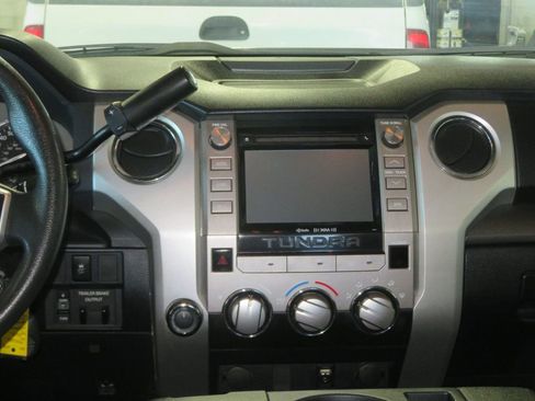 Used 2017 Toyota Tundra SR5 w/ TRD Off Road Package image 42