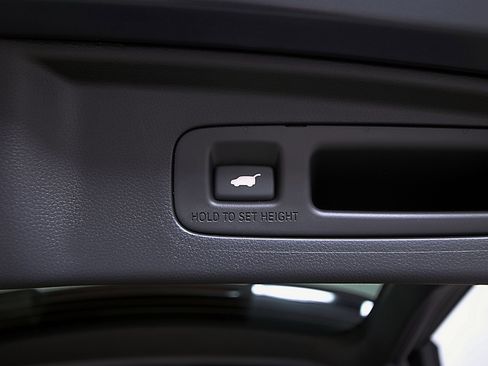 Used 2024 Honda CR-V Sport Touring image 11