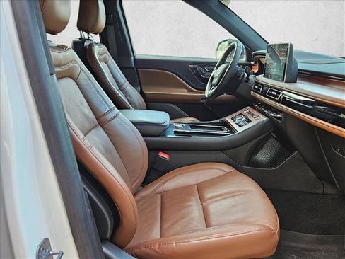 Used 2023 Lincoln Aviator Reserve w/ Elements Package Plus RWD image 15