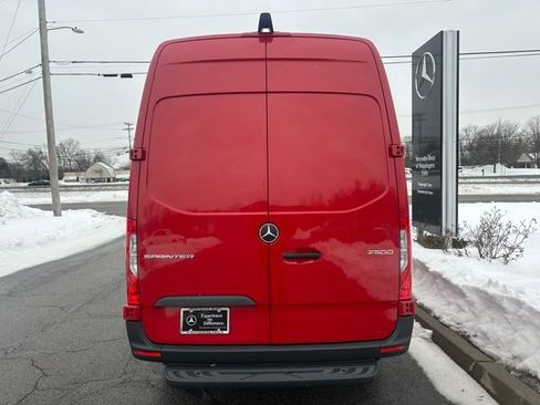 Used 2026 Mercedes-Benz Sprinter 2500 image 4