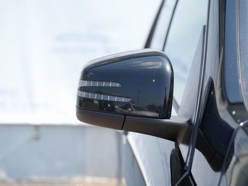 Used 2014 Mercedes-Benz ML 350 BlueTEC 4MATIC image 9