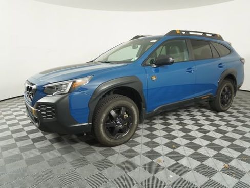 Certified 2025 Subaru Outback Wilderness AWD/4WD image 3