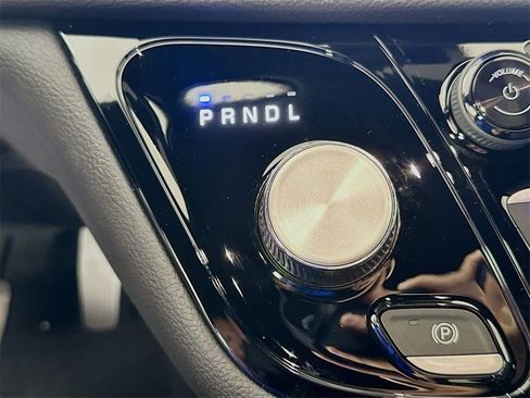 New 2026 Chrysler Pacifica Select image 18
