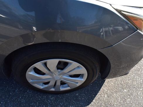 Used 2020 Nissan Versa S image 19