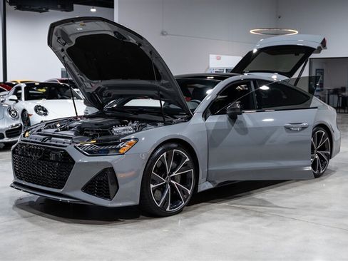 Used 2021 Audi RS 7 Sportback w/ Carbon Optic Package AWD/4WD image 39