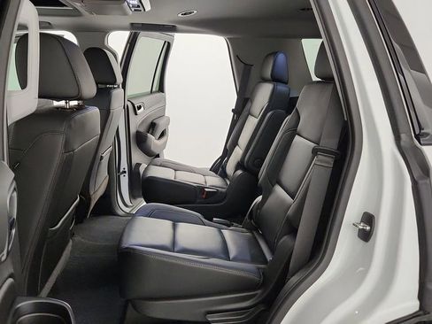 Used 2020 Chevrolet Tahoe Premier AWD/4WD image 36