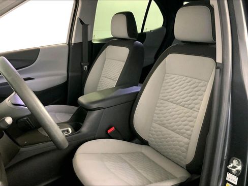 Used 2018 Chevrolet Equinox LS FWD image 22