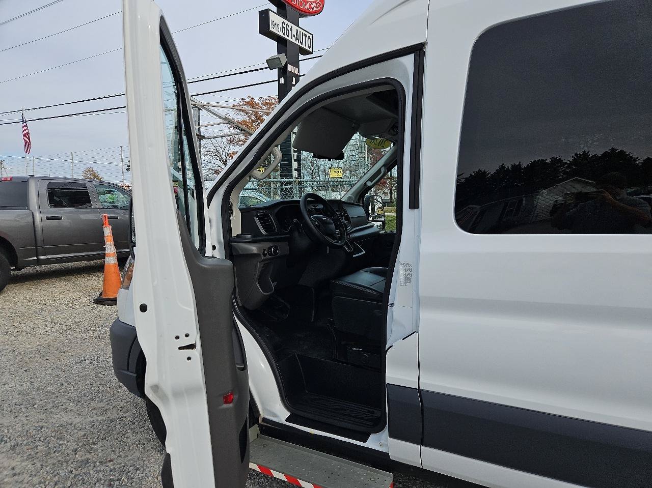 Used 2020 Ford Transit 350 XL RWD image 15