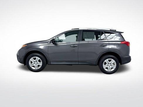 Used 2014 Toyota RAV4 LE AWD/4WD image 3