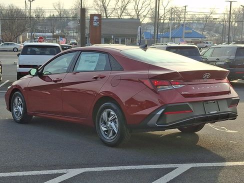 New 2026 Hyundai Elantra SE w/ Cargo Package image 3