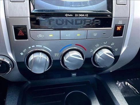 Used 2018 Toyota Tundra SR5 w/ SR5 Upgrade Package AWD/4WD image 24