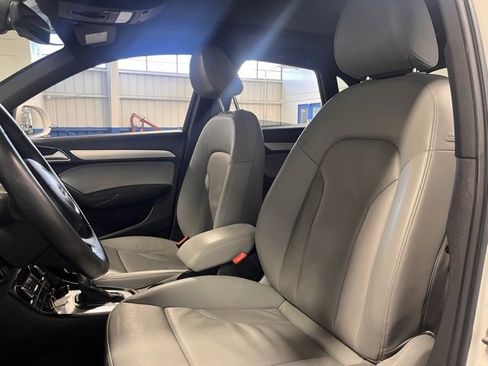 Used 2018 Audi Q3 2.0T Premium image 22