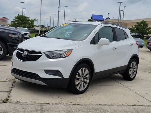 Used 2020 Buick Encore Preferred FWD image 2