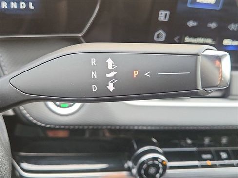 Used 2025 Chevrolet Equinox LT w/ Midnight Edition image 15