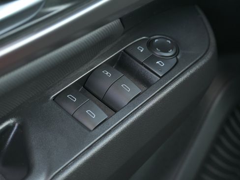 Used 2024 Chevrolet Equinox EV RS AWD/4WD image 25